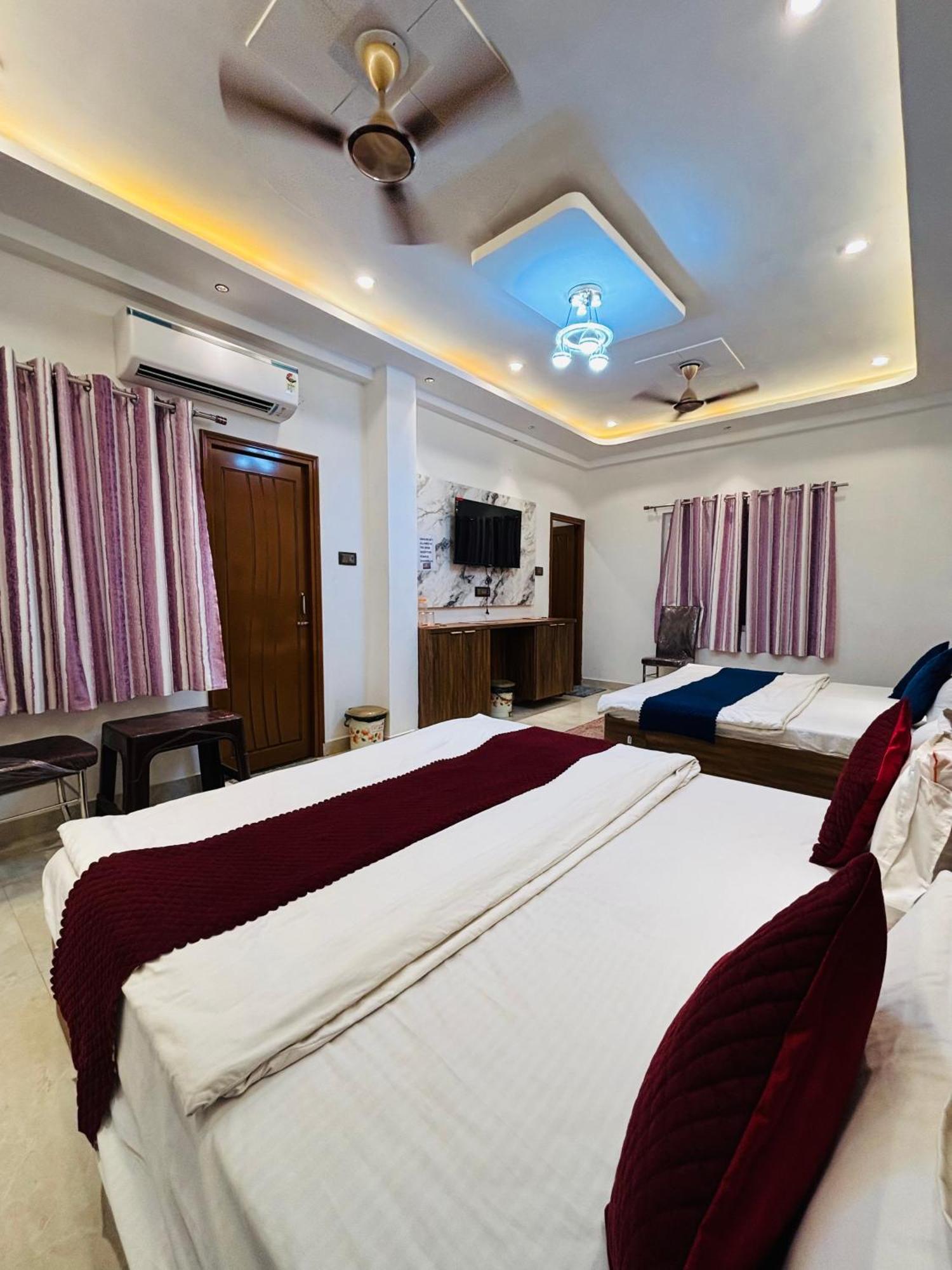 Hotel Mm Grand Waranasi Zewnętrze zdjęcie